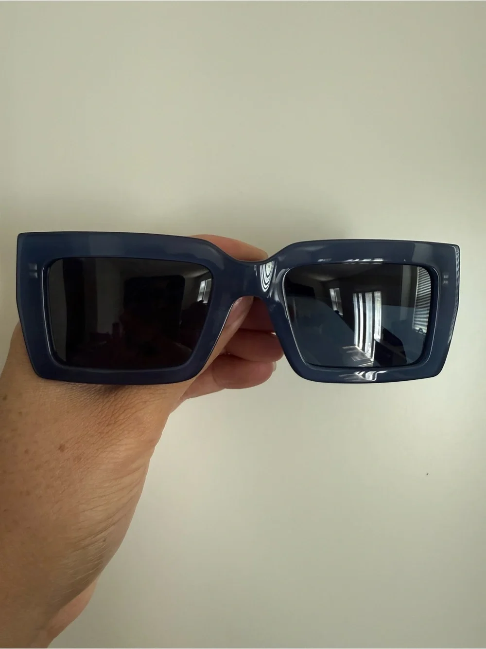 Salvatore Ferragamo SF1108S Blue Gender Neutral Full Inclusion NWT Sunglasses